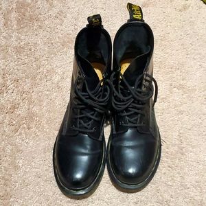 Dr. Martens 1460 Smooth Black Boots